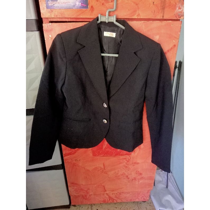 Jas wanita/Blazer hitam crop