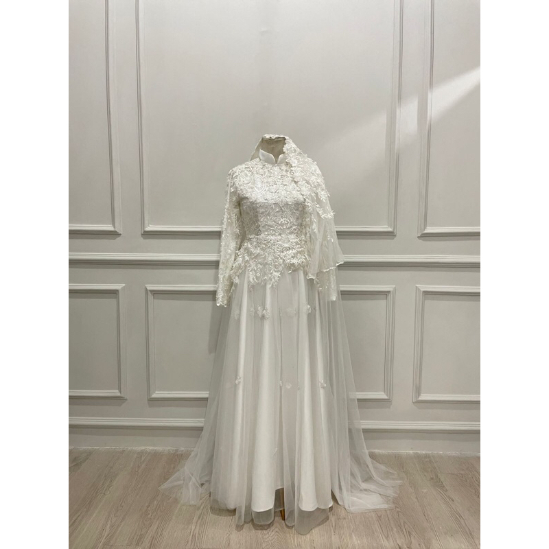 PRELOVED| Gaun Akad Syari Satu Set Cadar
