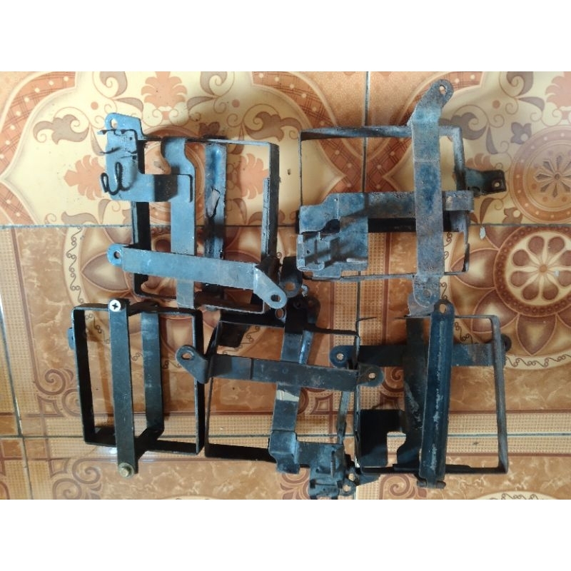 Pangkon aki tiger revo original copotan