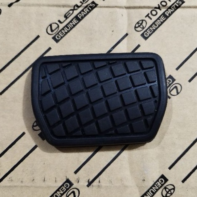 Karet pedal rem matic toyota raize rocky original