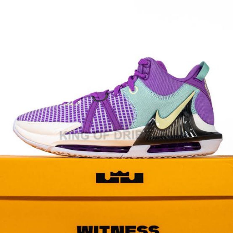 Nike Lbrn Wtns. Sepatu Basket Voli Volley Original Rare Asli Keren Mantab.