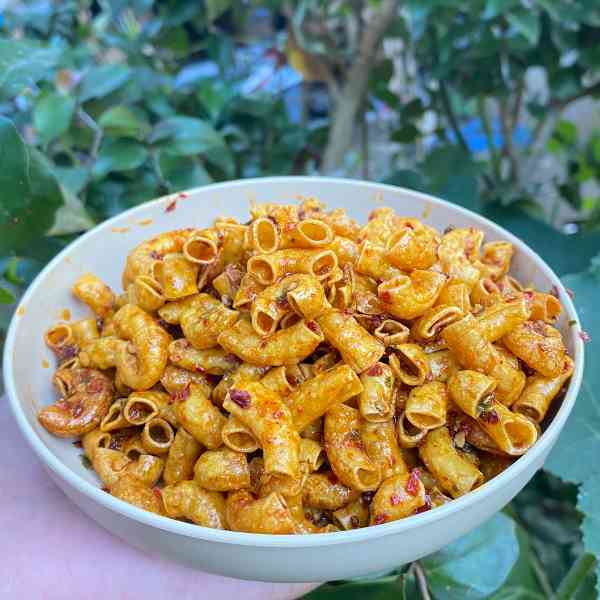 

Makaroni pedas cikruh daun jeruk , makaroni renyah cemilan murah
