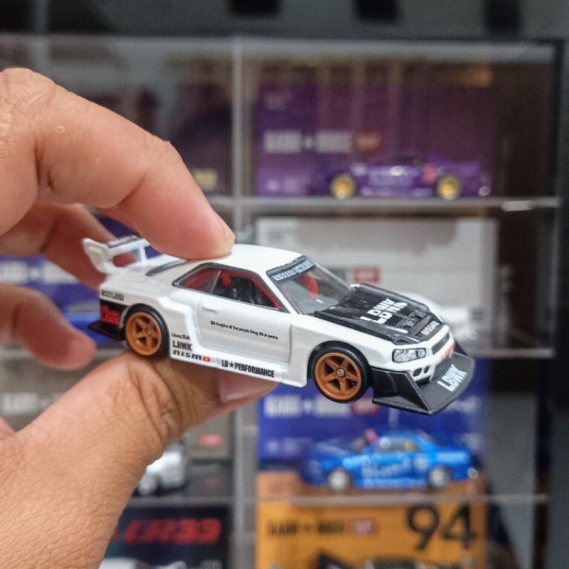 Hot Wheels Premium Nissan Skyline GTR R34 Loose