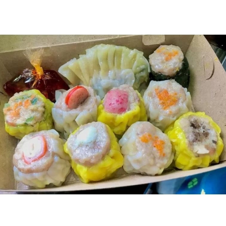 

Dimsum mix isi 10pcs aneka varian Halal bahan Premium