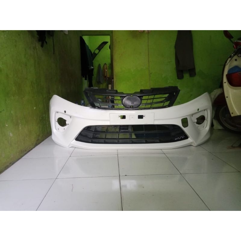 bemper depan Daihatsu sirion tahun 2019