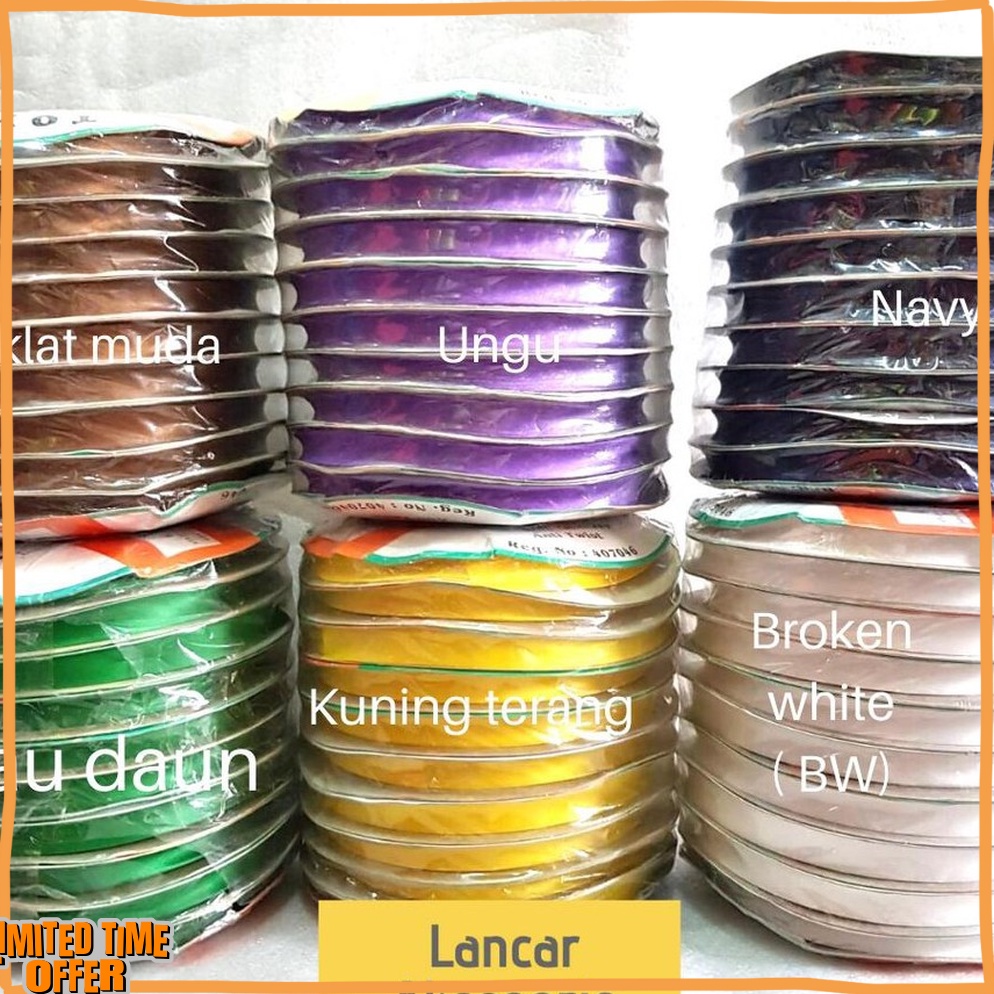

TEKNOLOGI TERKINI Pita Bisban Polos Satin isi 36 yard STAR Satin Bias Tape per 1 roll