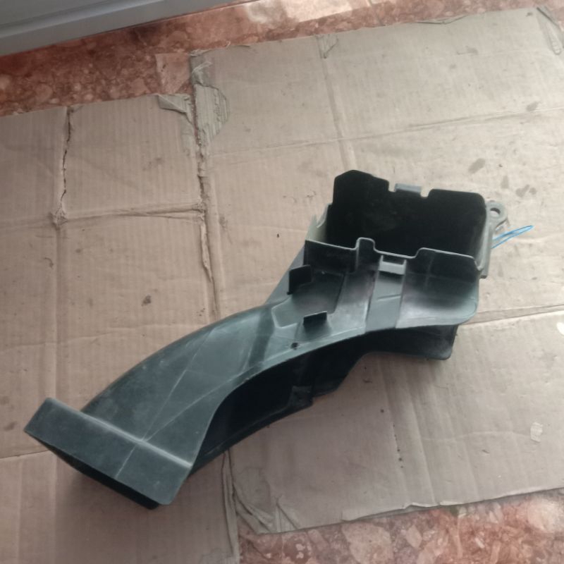 spakbor belakang Vega r lama