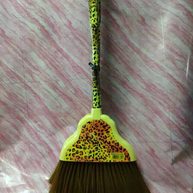 Zahda SAPU NAGOYA SENAR MACAN TKS2022