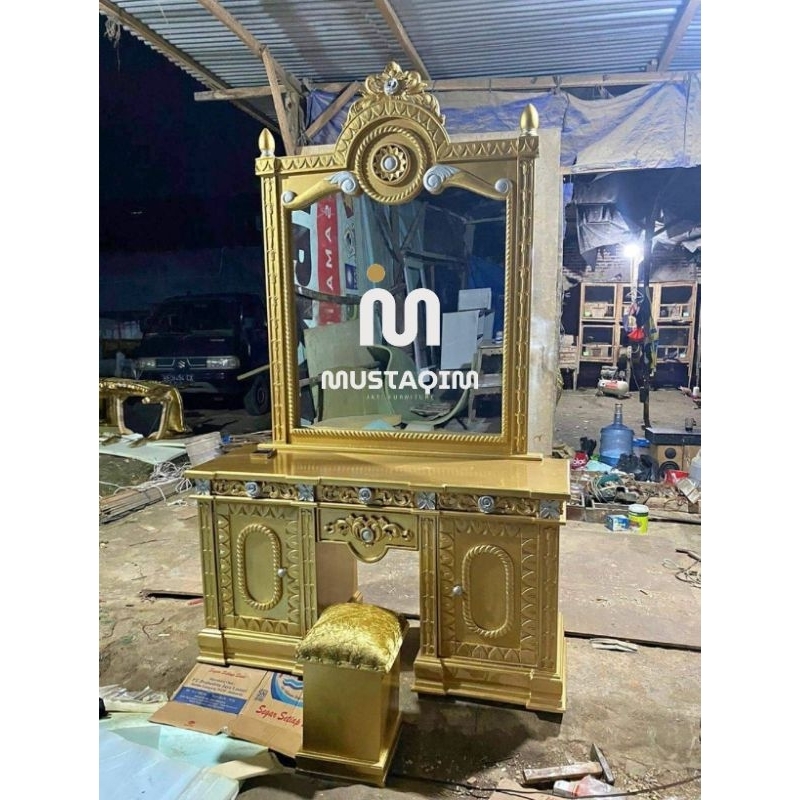 Meja rias ukir jepara/tolet ukir khas jepara model gong bahan kayu jati