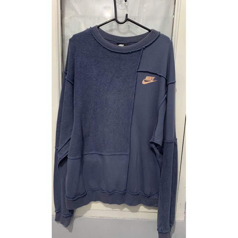 crewneck nike biru