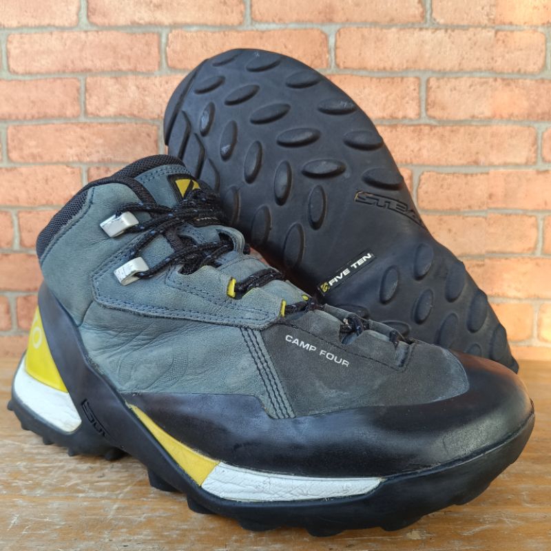 Sepatu Hiking Five ten Size 41