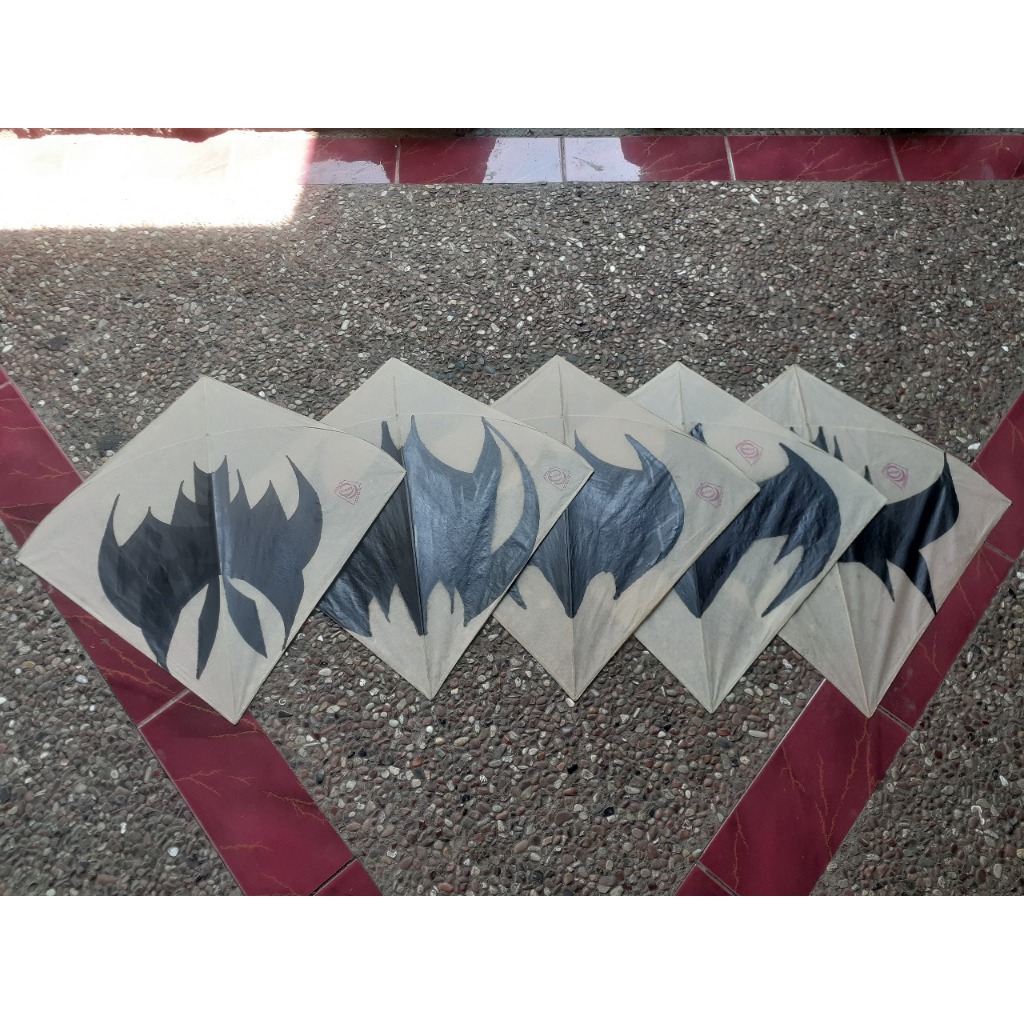 Layangan Seot Super Pulas Motif Kelelawar Ukuran 54