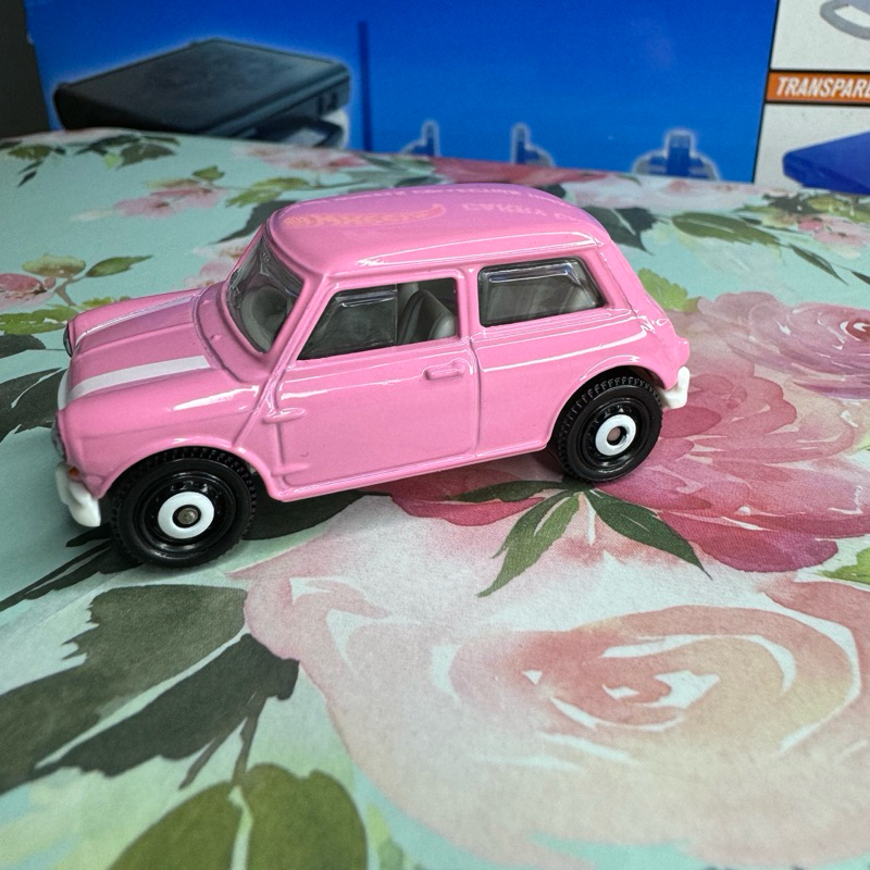 matchbox austin mini cooper pink loose