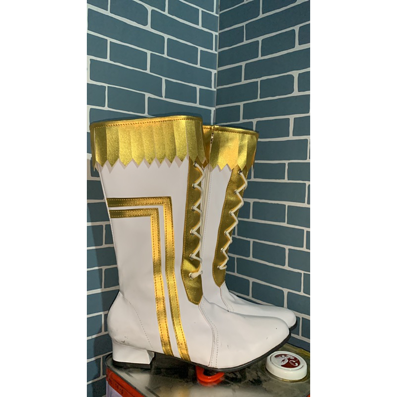 SEPATU MAYORET VARIASI PUTIH EMAS GOLD