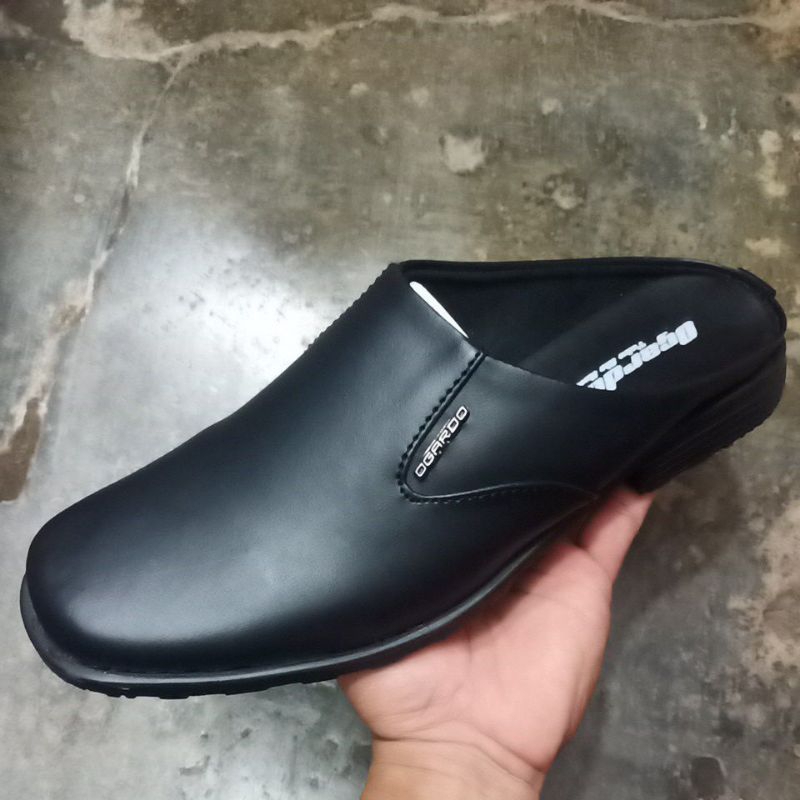 Sepatu Sendal Slop Cowo Bahan Kulit Kualitas import Merk Ogardo