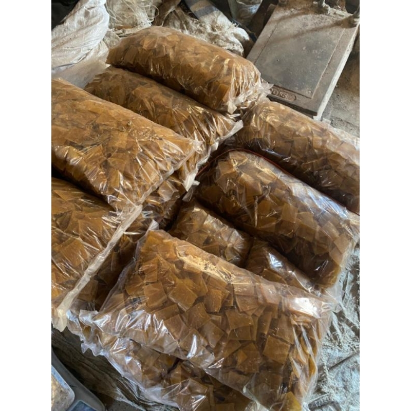 

Kerupuk rambak tapioka mentah
