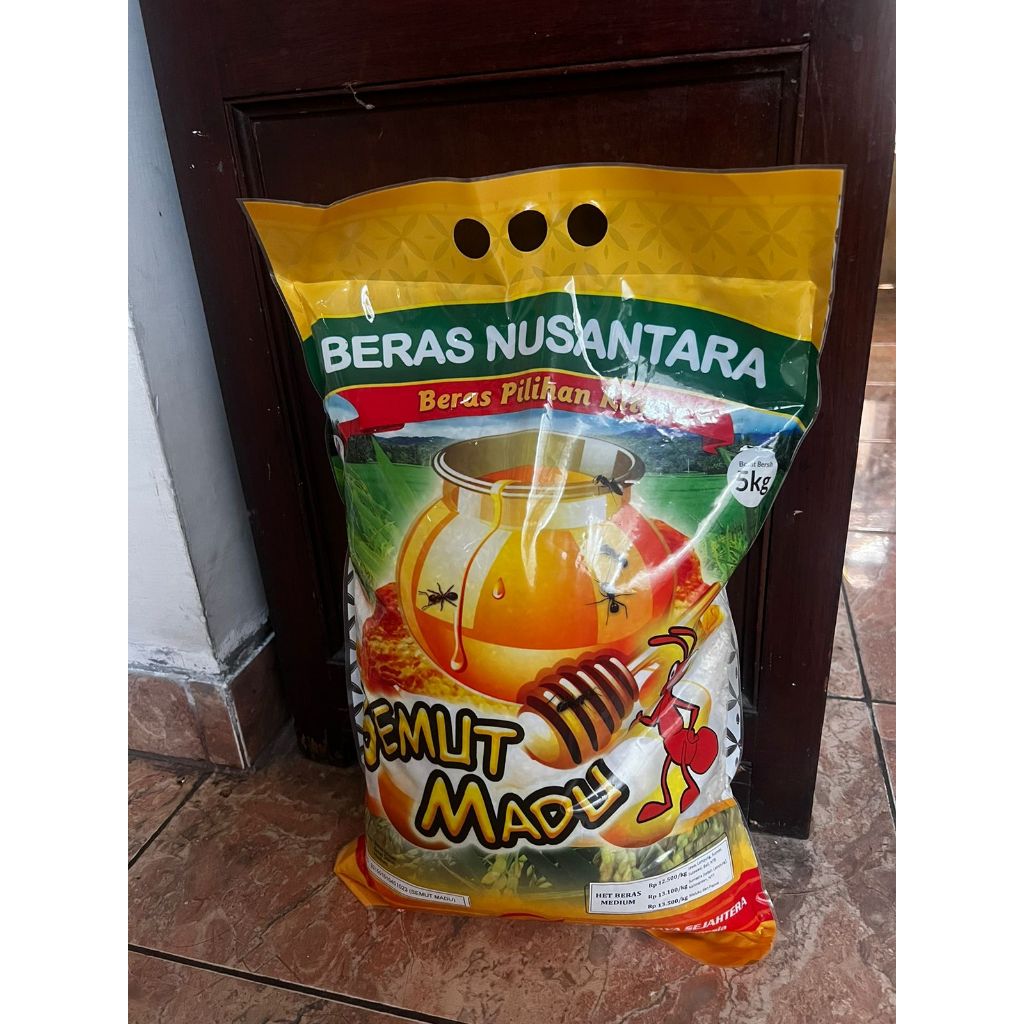 

Beras Nusantara Semut Madu Premium 5KG