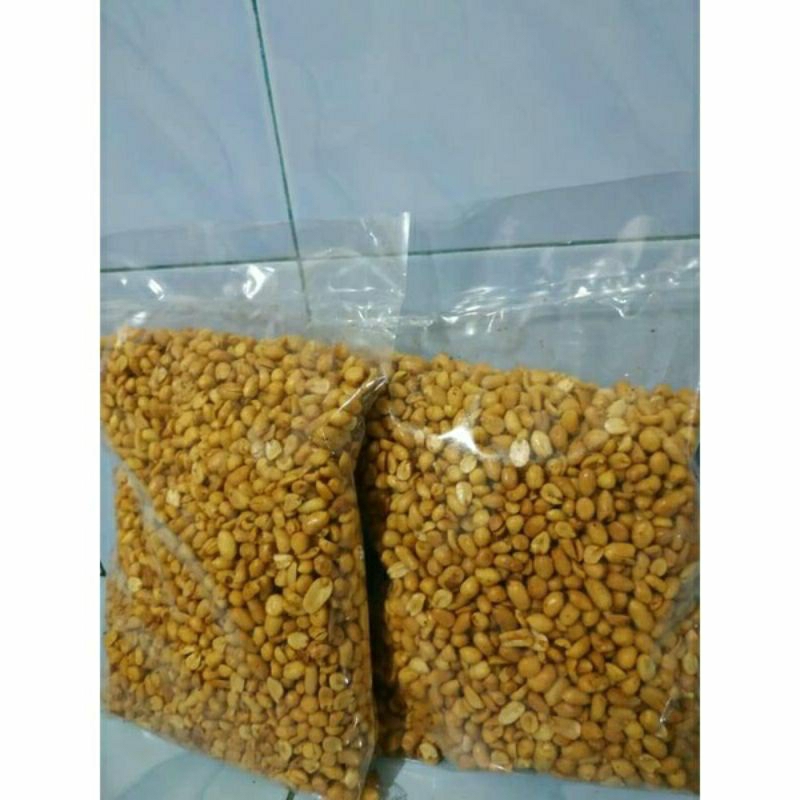 

Kacang Tojin Premium Cemilan Enak