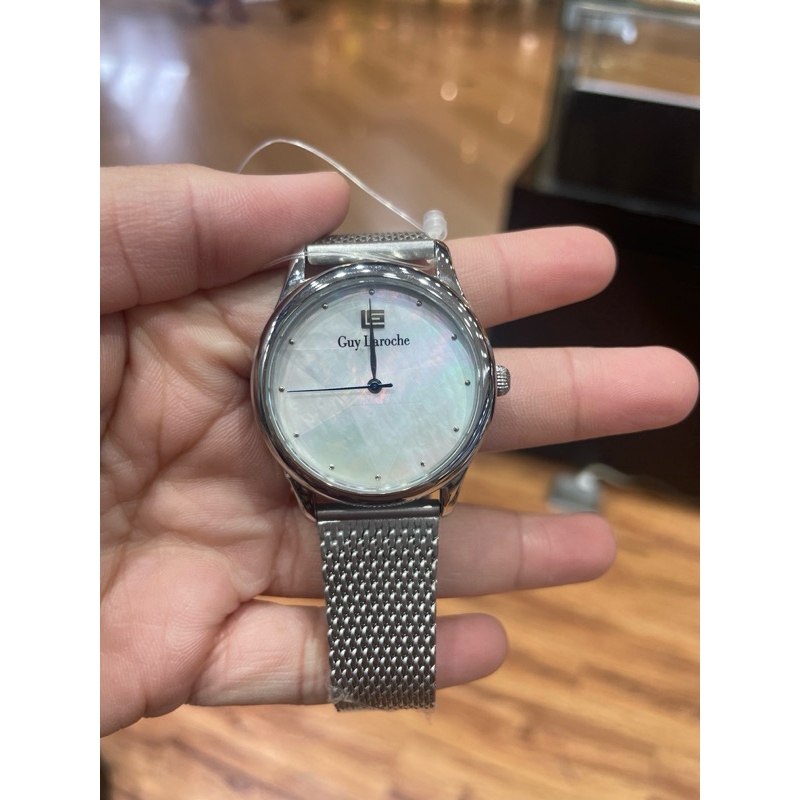 JAM TANGAN GUY LAROCHE LW201801
