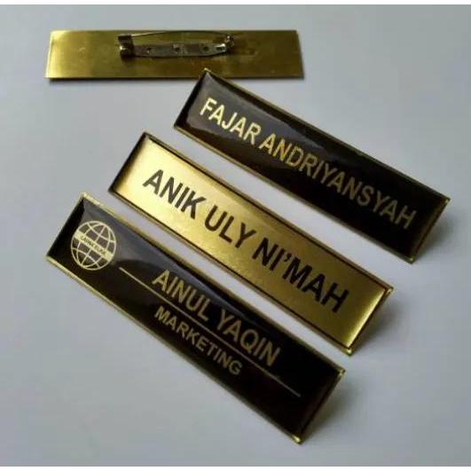 

Papan Nama Dada Papan Nama Name Tag Kuningan Peniti dan Magnet Bisa COD FREE DESAIN PROSES 1 HARI Desk Kantor Kantor