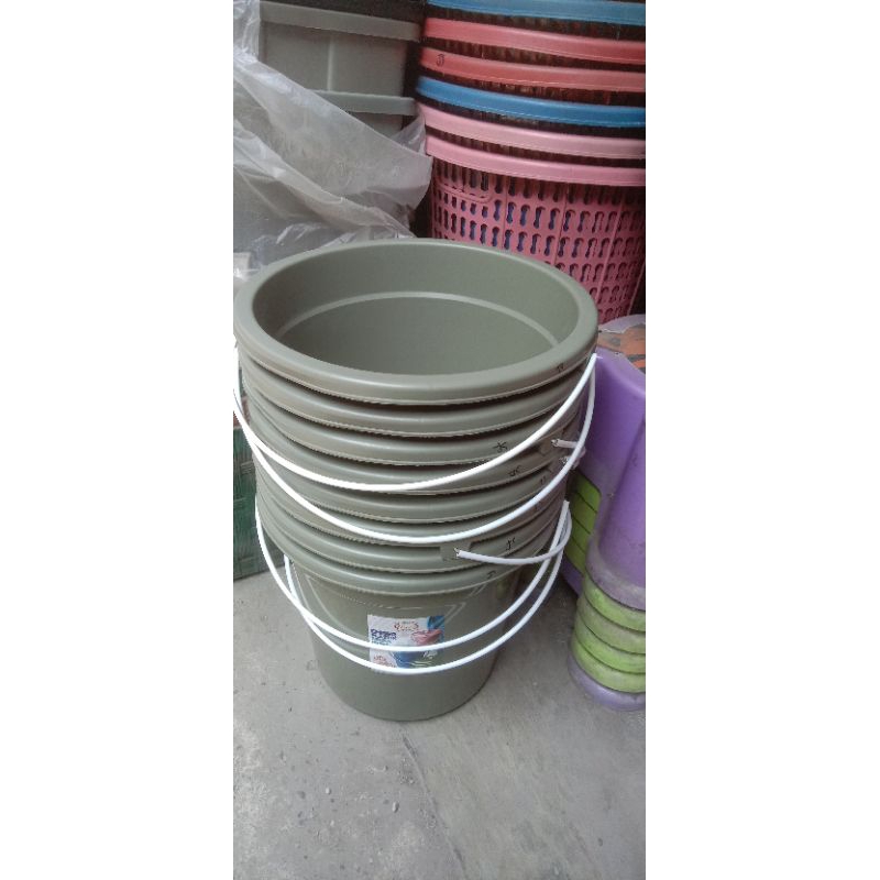 ember tentengan ember gagang ember kamar mandi ember anak kos ember 3 galon 4 galon