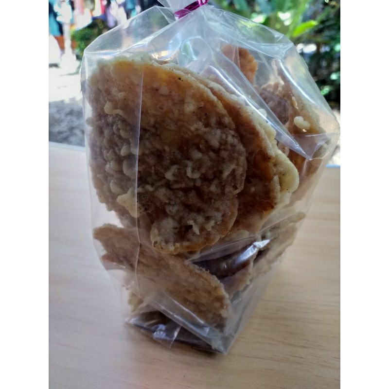 

KERIPIK TEMPE RENYAH GURIH 250GR CEMILAN ENAK