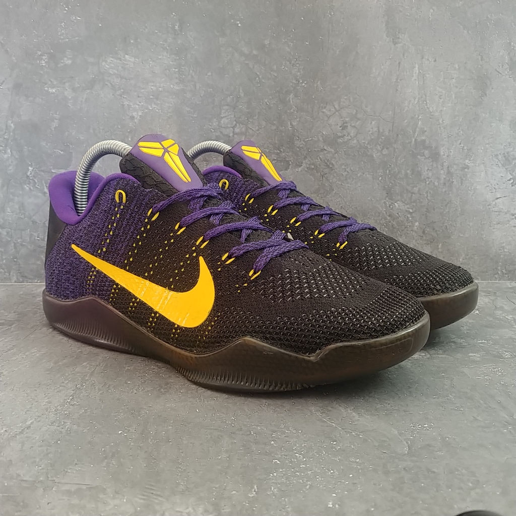 N*ke Kobe 11 Elite Low Lakers Black Purple ( Size 40 )