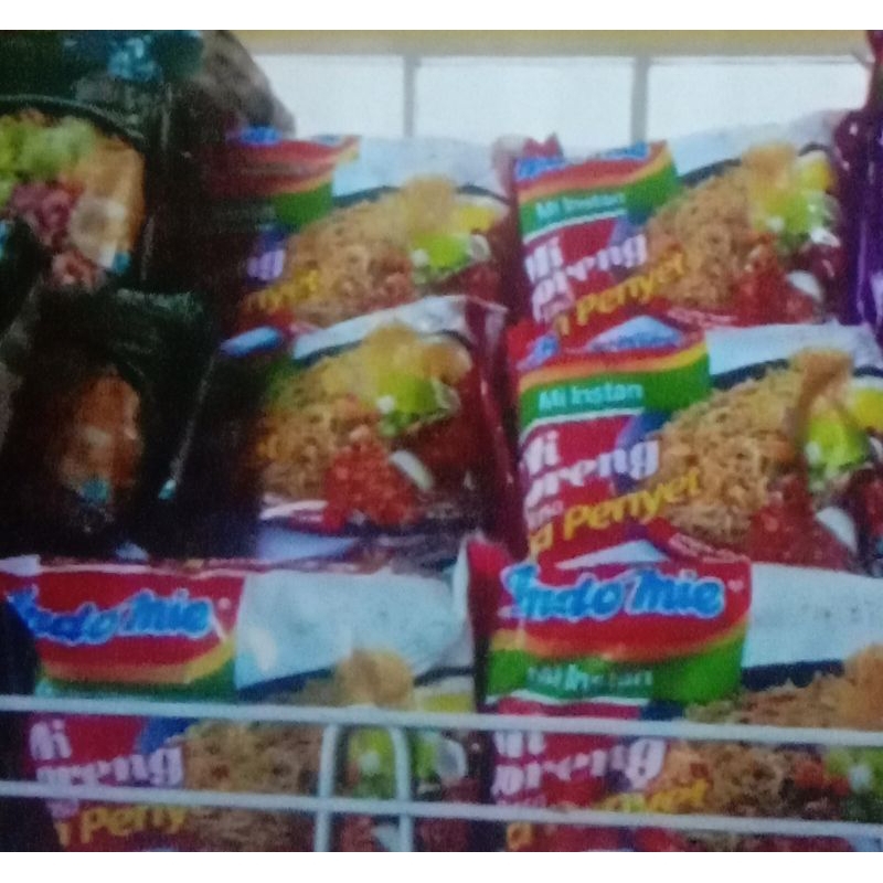 

indomie goreng rasa iga penyet