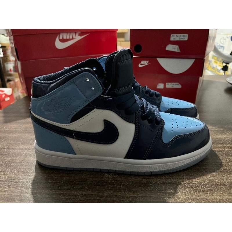 AJ1 mid obsidian blue glossy