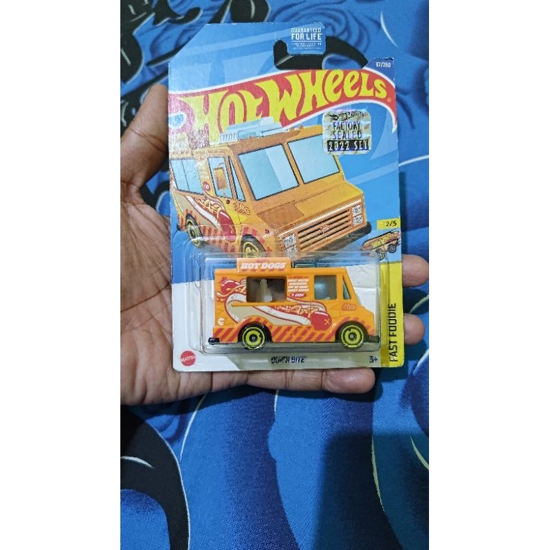 Hot Wheels Quick Bite RTH Factory sealed 2022