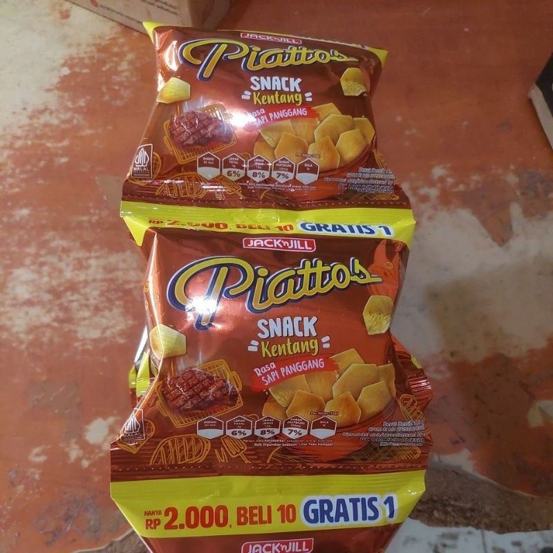 

PIATTOS SNACK KENTANG ISI 10 SACHET X 15 GRAM