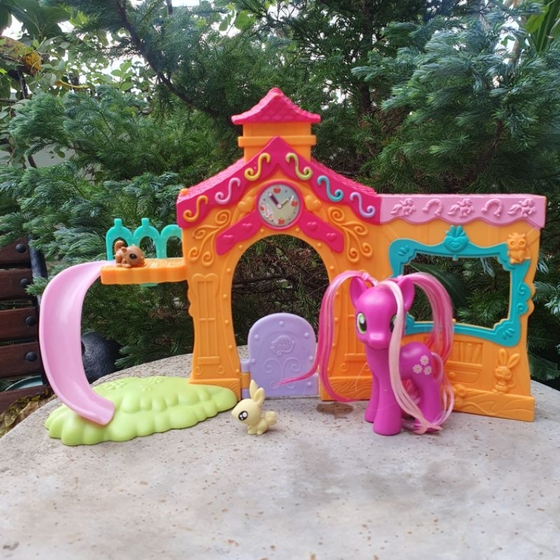 My Little Pony Friendship is Magic Cheerilee's School house Playset Original Hasbro