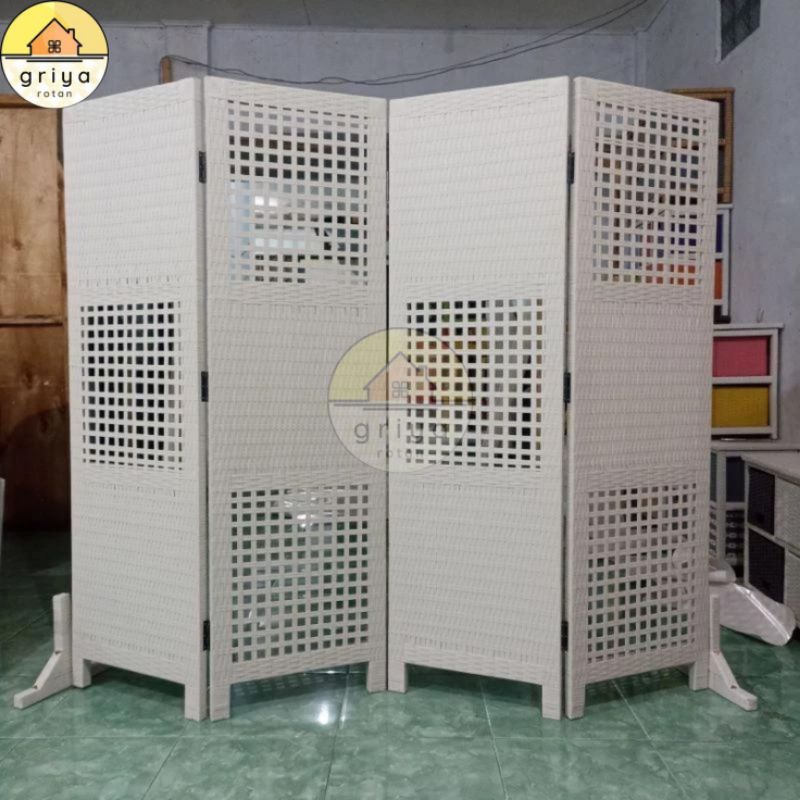 Pembatas Ruangan Rotan Sintetis Pintu 4