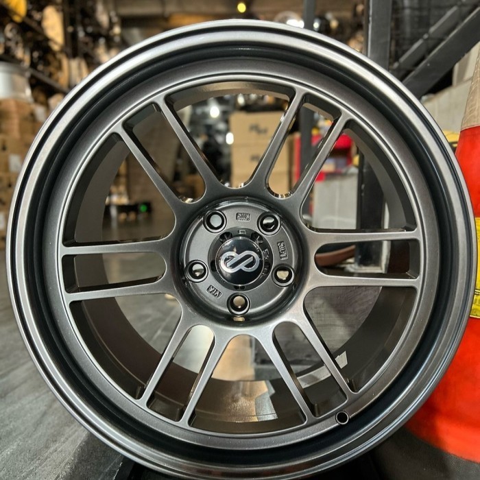 velg mobil 18 ENKEI RPT FLOW FORMING R18 Innova venturer zenix reborn