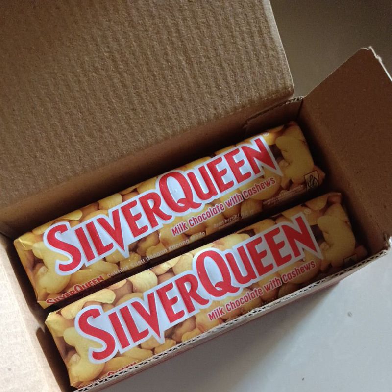 

Silverqueen 25 gram 1 box (isi 10 pc)