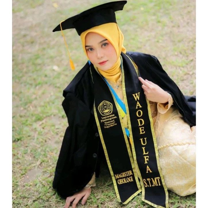 1 HARI JADI SELEMPANG WISUDA LEHER PITA selempang bludru selempang wisuda selempang wisuda