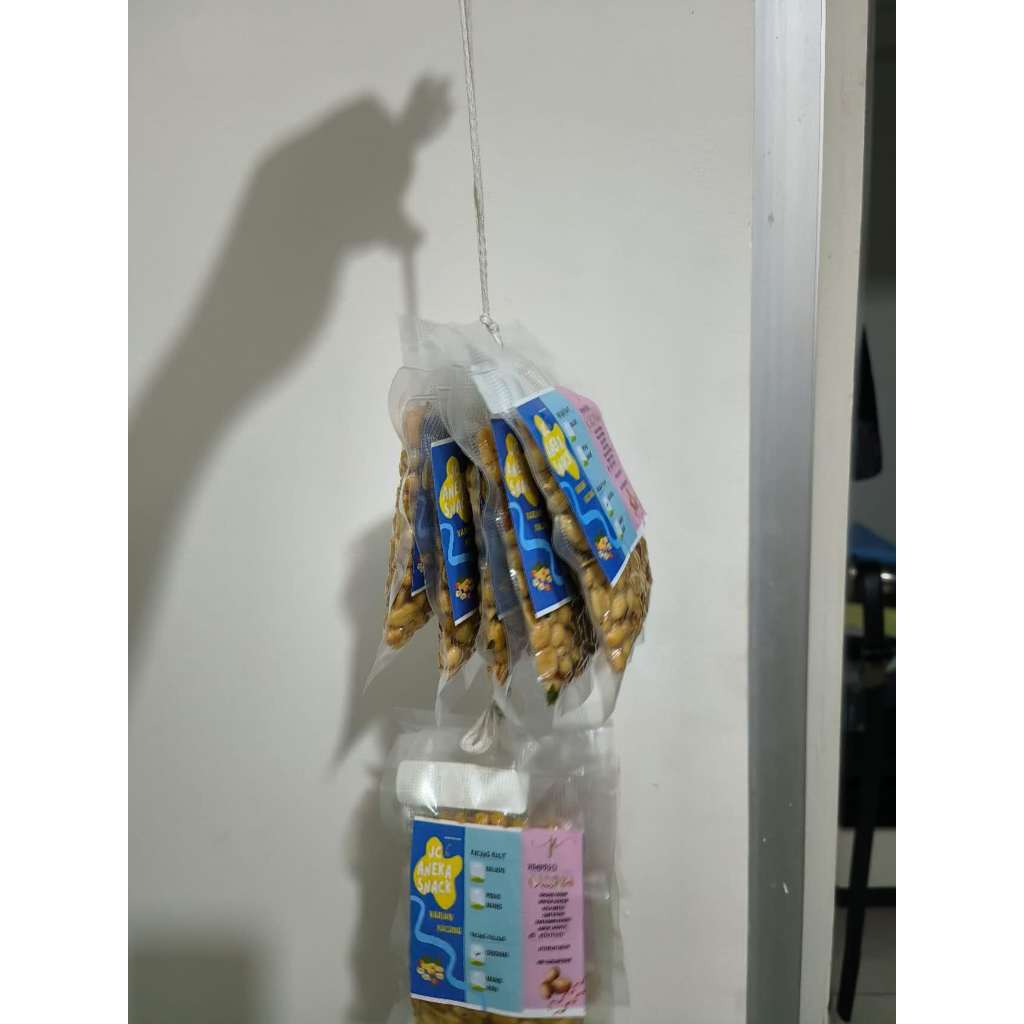 

Kacang Goreng Bawang Putih_JC_isi 10 Bungkus isi 50Gram/Bungkus