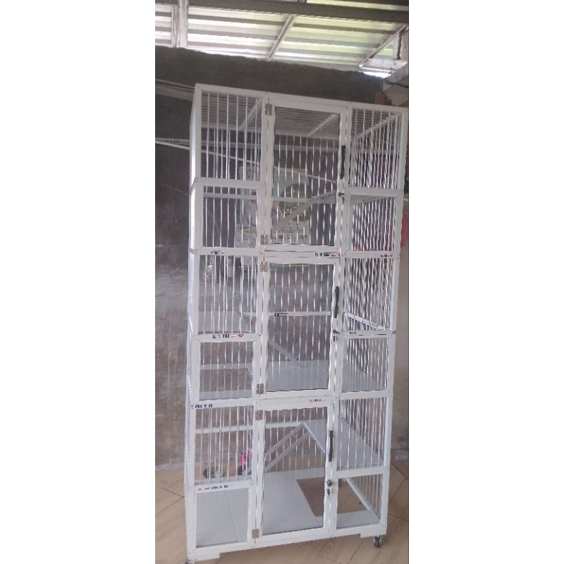 kandang kucing alumunium 3 pintu perkamar bisa 2 ekor
