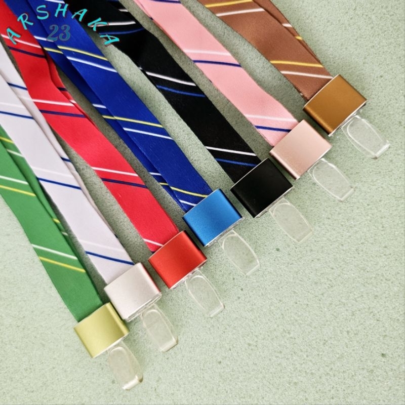 

Tali Gantungan ID Card Alumunium Salur 1,5cm Lanyard Kartu Id Card