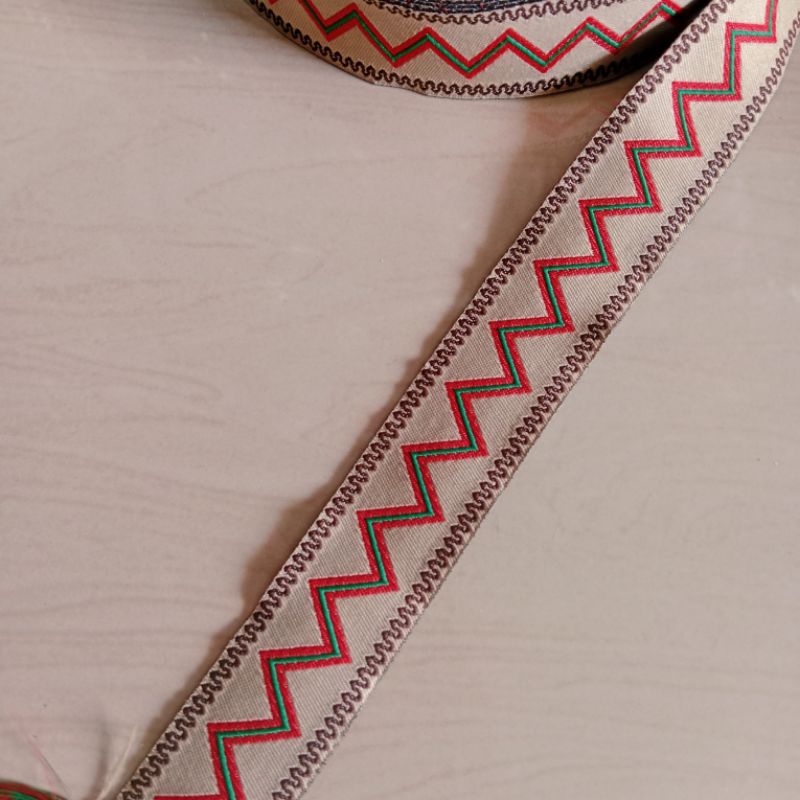 

pita motif ukuran 3cm harga permeter