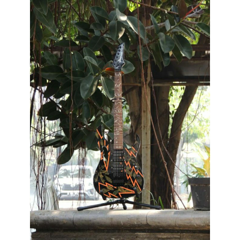 GITAR ELEKTRIK IBANEZ JEM FLOWER (BLACK NEW)
