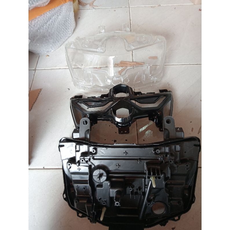 replektor lampu depan NMAX TURBO ori