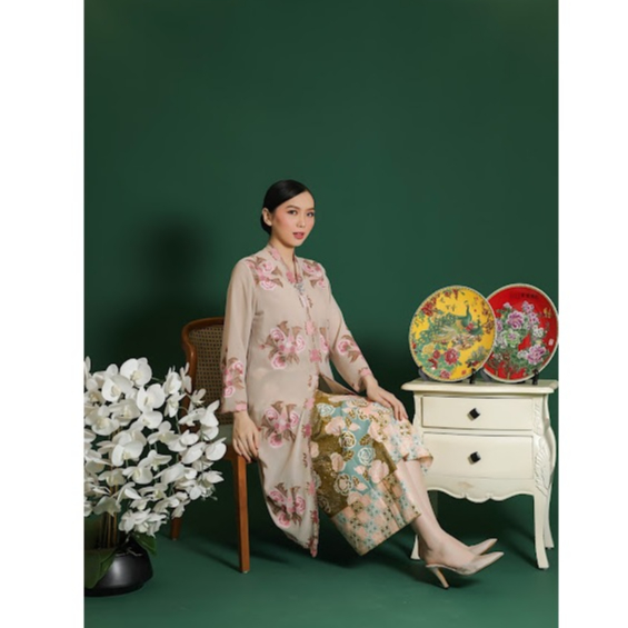 Vinona - Kebaya MR Mawar Lawasan