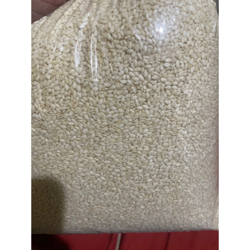 

Wijen Putih Super 1 kg