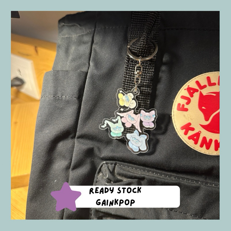 [ready stock] Keychain red velvet unffocial | Keyring red velvet unofficial | keyring cosmie keychai