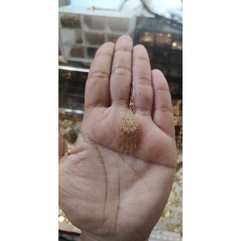 Anting dubai emas kawe