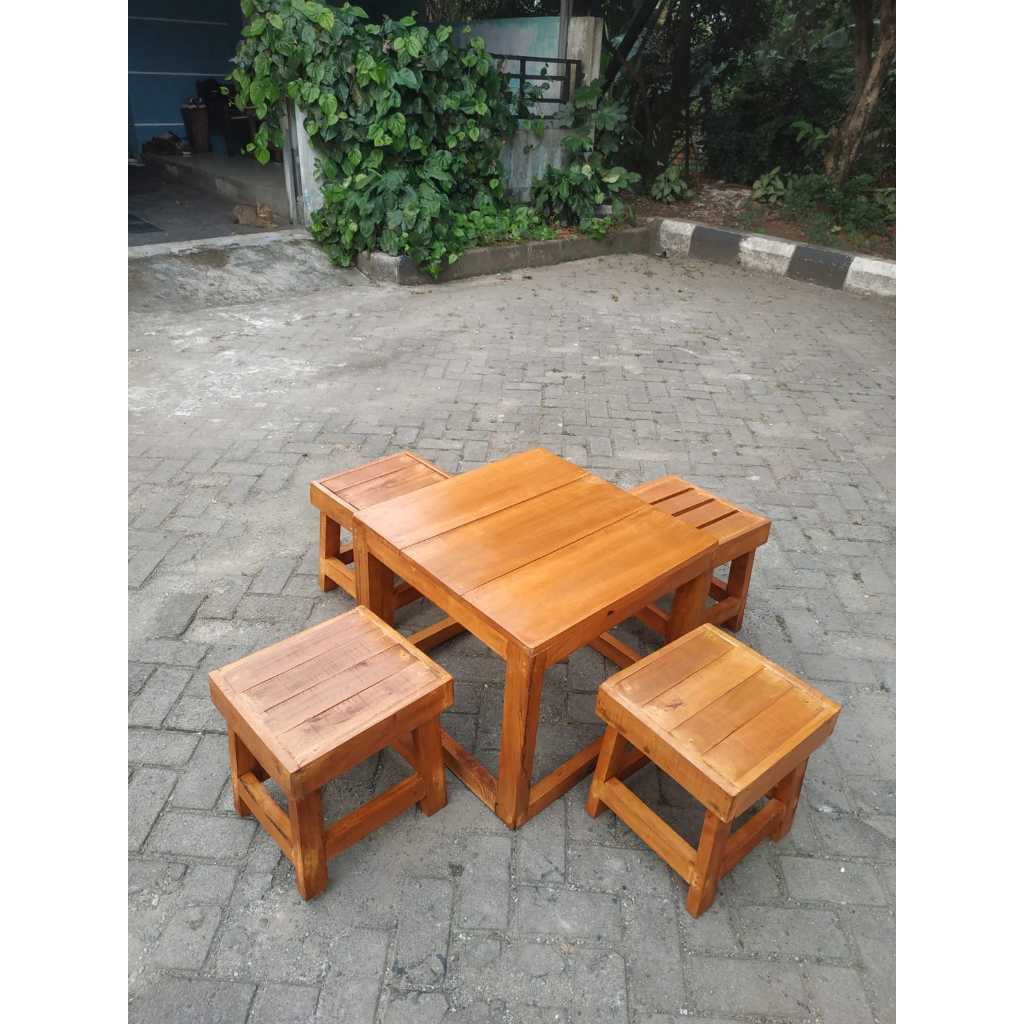 Meja Kursi Cafe Kotak Pendek Minimalis Set (1 meja + 4 kursi)