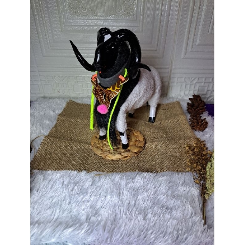 miniatur domba garut, mainan anak khas garut, souvenir mainan anak domba garut,