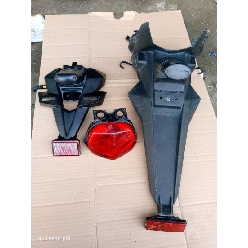 spakbor belakan ninja 250 karbu  ninja 250 new orjinal