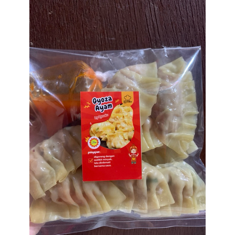 

Gyoza Ayam Frozen, isi 10